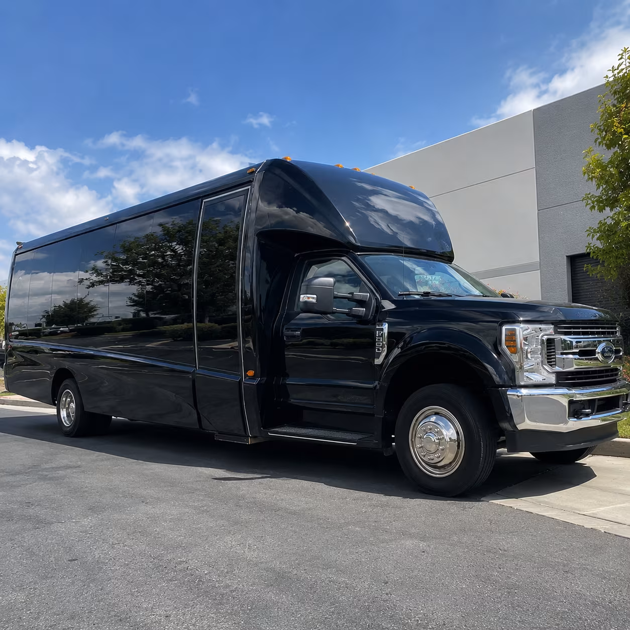 charter buses for large davis prom groups heading to sacramento