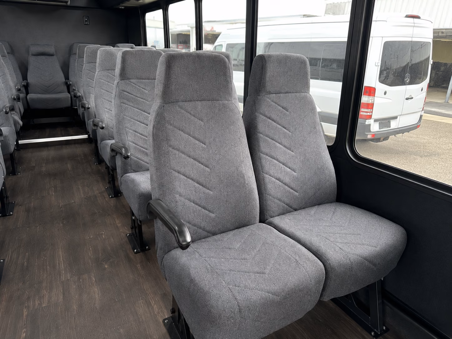 davis 18 passenger minibus interior