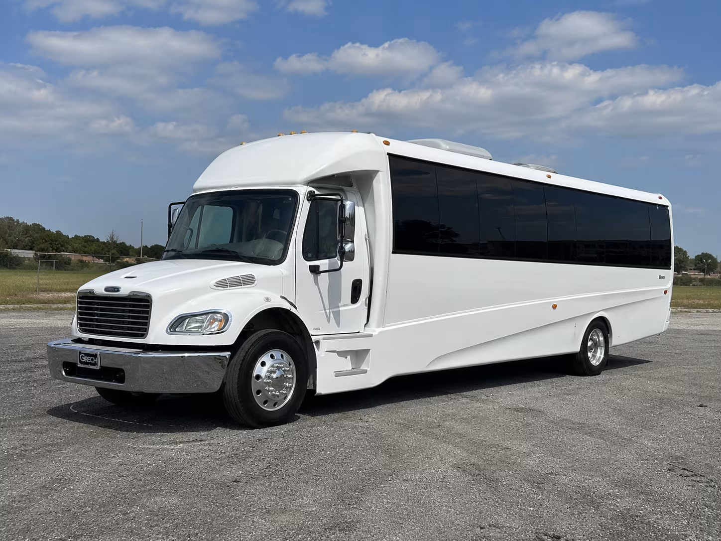 davis 50 passenger party bus