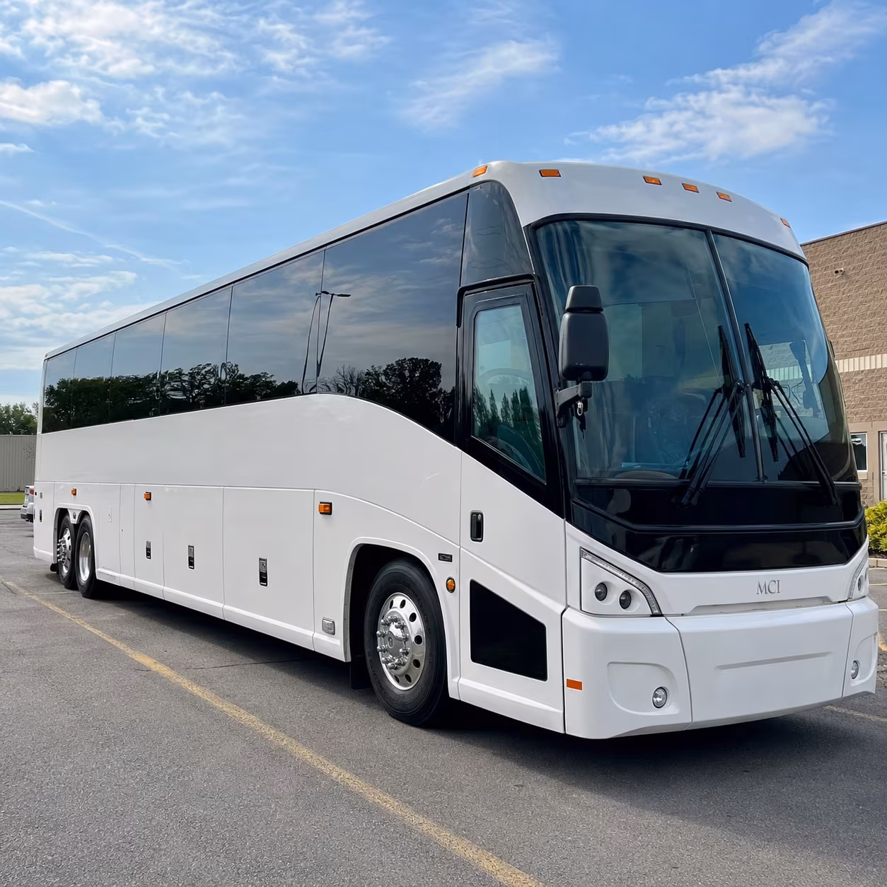 employee shuttle buses for davis research parks and business campuses